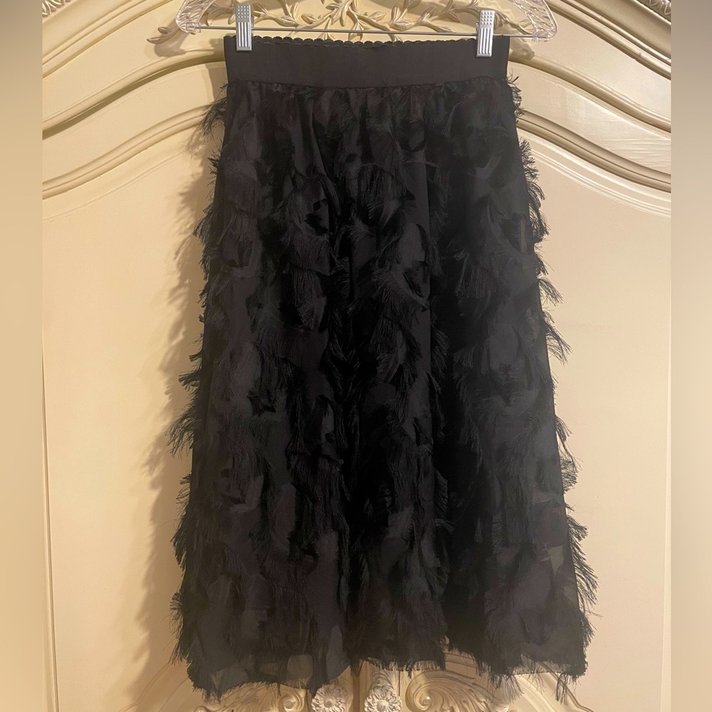 AKIRA SKIRT lined with FEATHERS overlay size L